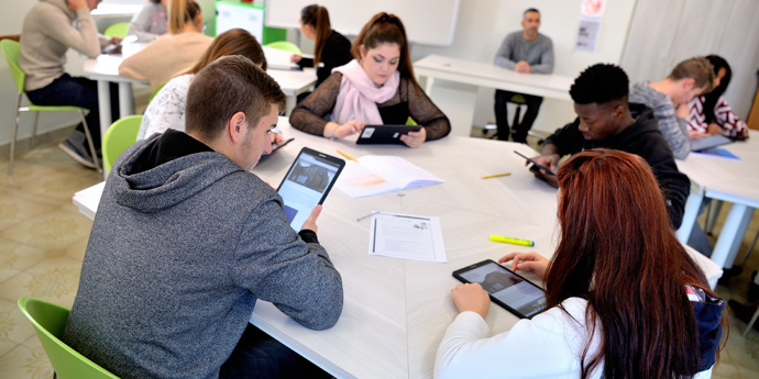 Canicattì, centro di formazione organizza esami in assembramento