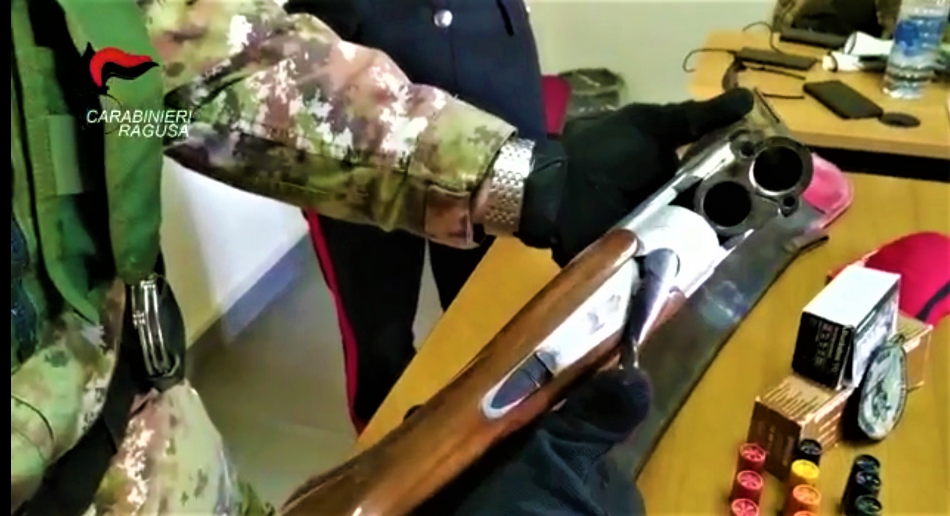 Armi in casa, due pensionati sanzionati nel Ragusano