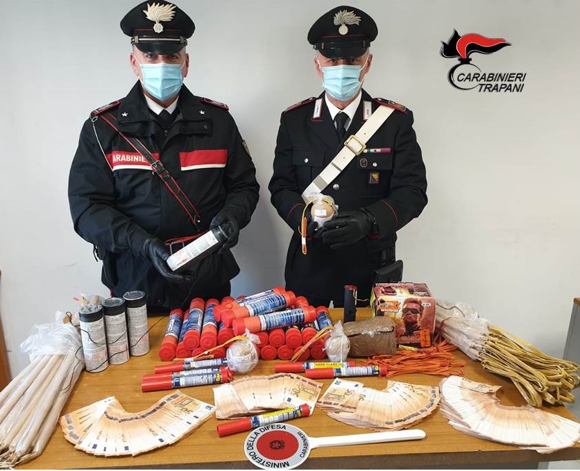 Mazara del Vallo, sequestrati 20 kg di fuochi d’artificio