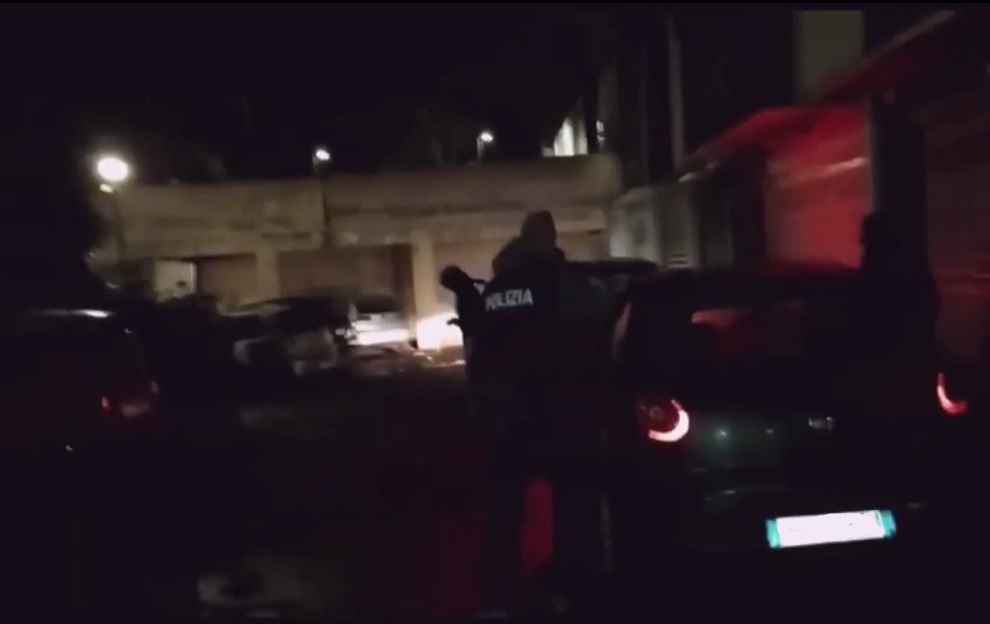 Droga, Catania, la Polizia sgomina rete di trafficanti