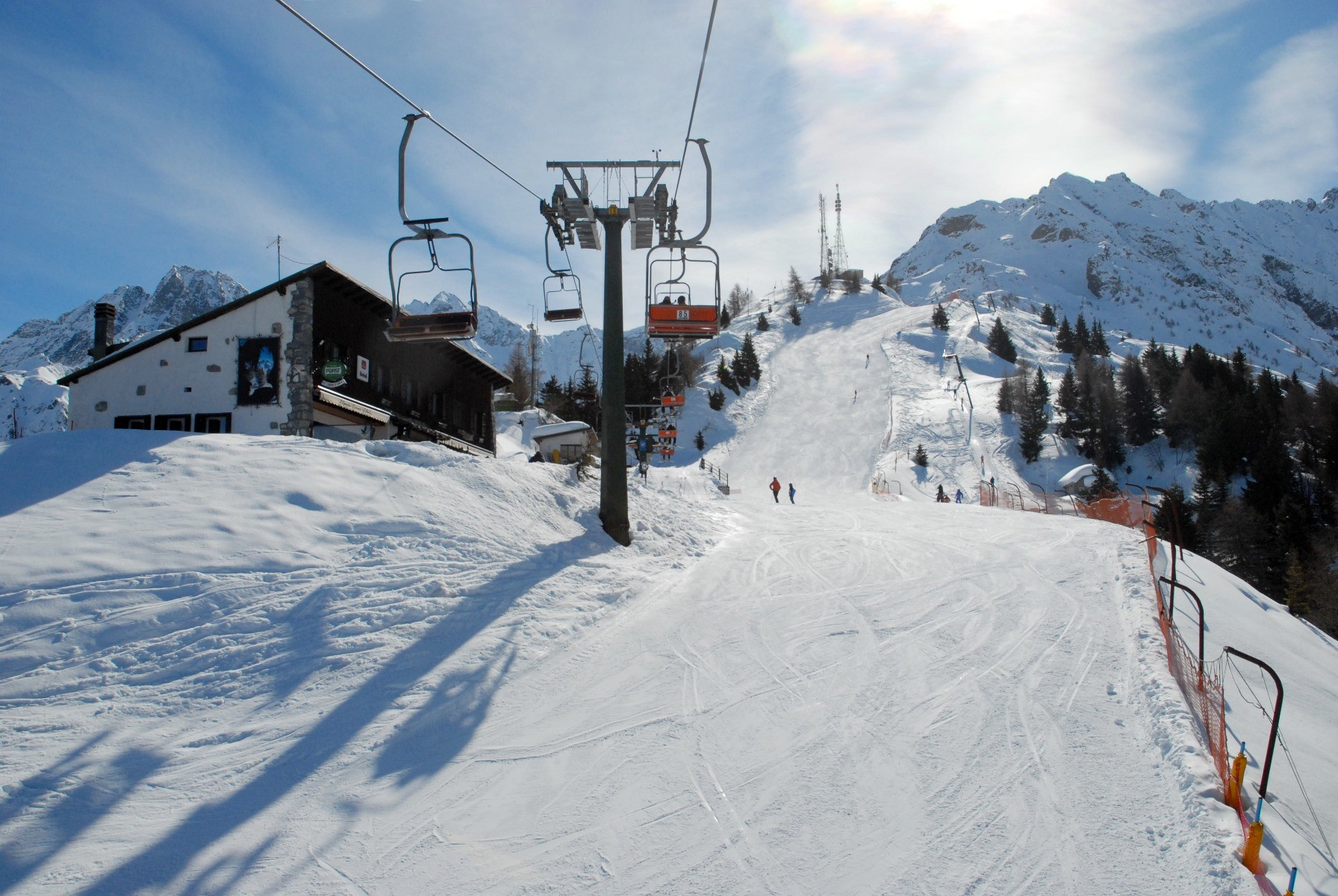 Turismo invernale, con stop allo sci perdite per 10 miliardi euro Turismo invernale, con stop allo sci perdite per 10 miliardi euro