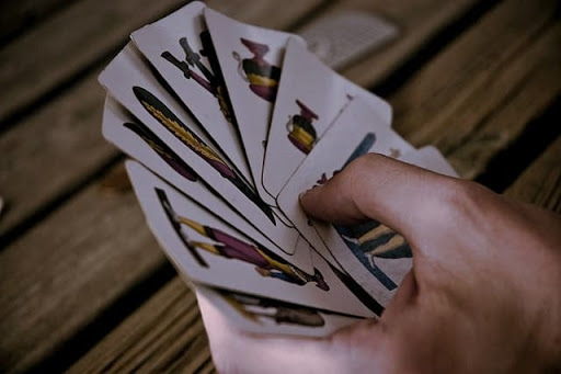 Palermo, in 30 a torneo di scopone attorno a panchina, multati