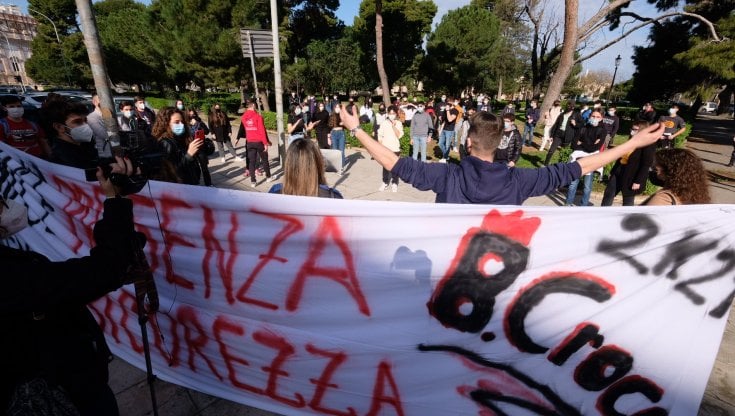 Scuola in sicurezza, a Palermo continua protesta degli studenti