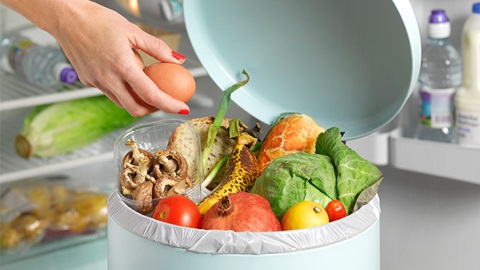 Sprechi alimentari, essere solidali è un gesto che conviene