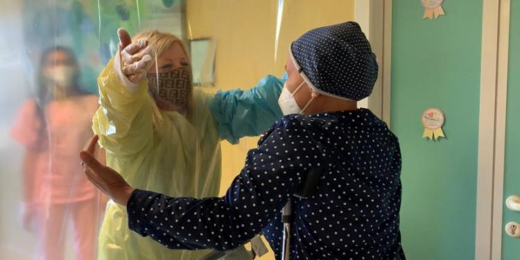 Covid, abbracci e il tempo (mai) perduto di Giuseppe Tornatore