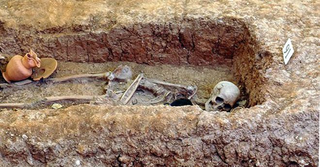 Da scavi per fogne emergono tombe puniche a Marsala