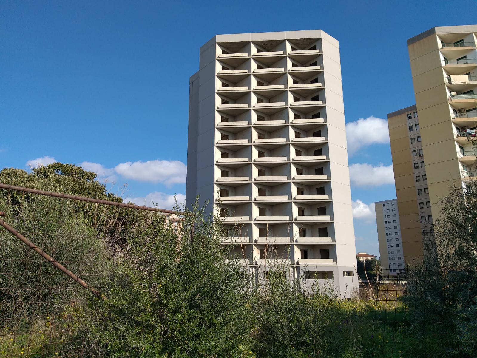 Catania, “ritorno” delle istituzioni nelle Due Torri di Librino