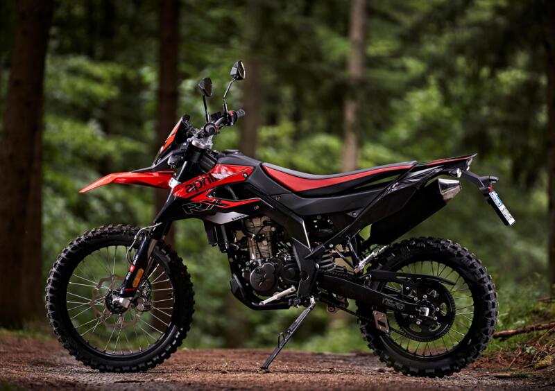 Aprilia, ecco le nuove Sx e Rx 125: più sicure e divertenti Aprilia, ecco le nuove Sx e Rx 125: più sicure e divertenti