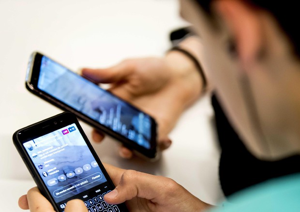 Se i social fanno diventare scemi