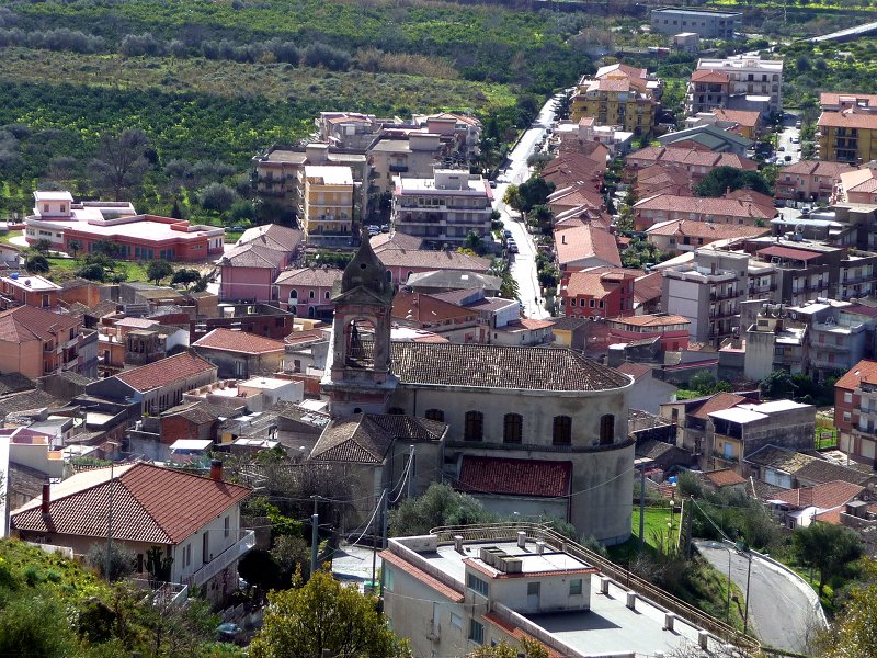 Gaggi, sindaco chiede zona rossa per elevato incremento positivi