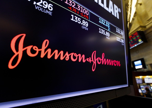 Vaccino Johnson&Johnson, vertice in Italia su effetti collaterali