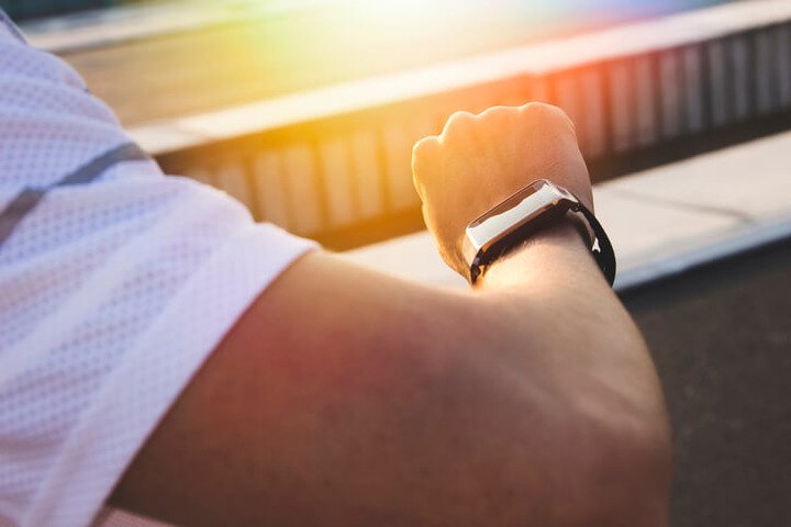 Smartwatch, diagnostica il Covid prima della comparsa dei sintomi