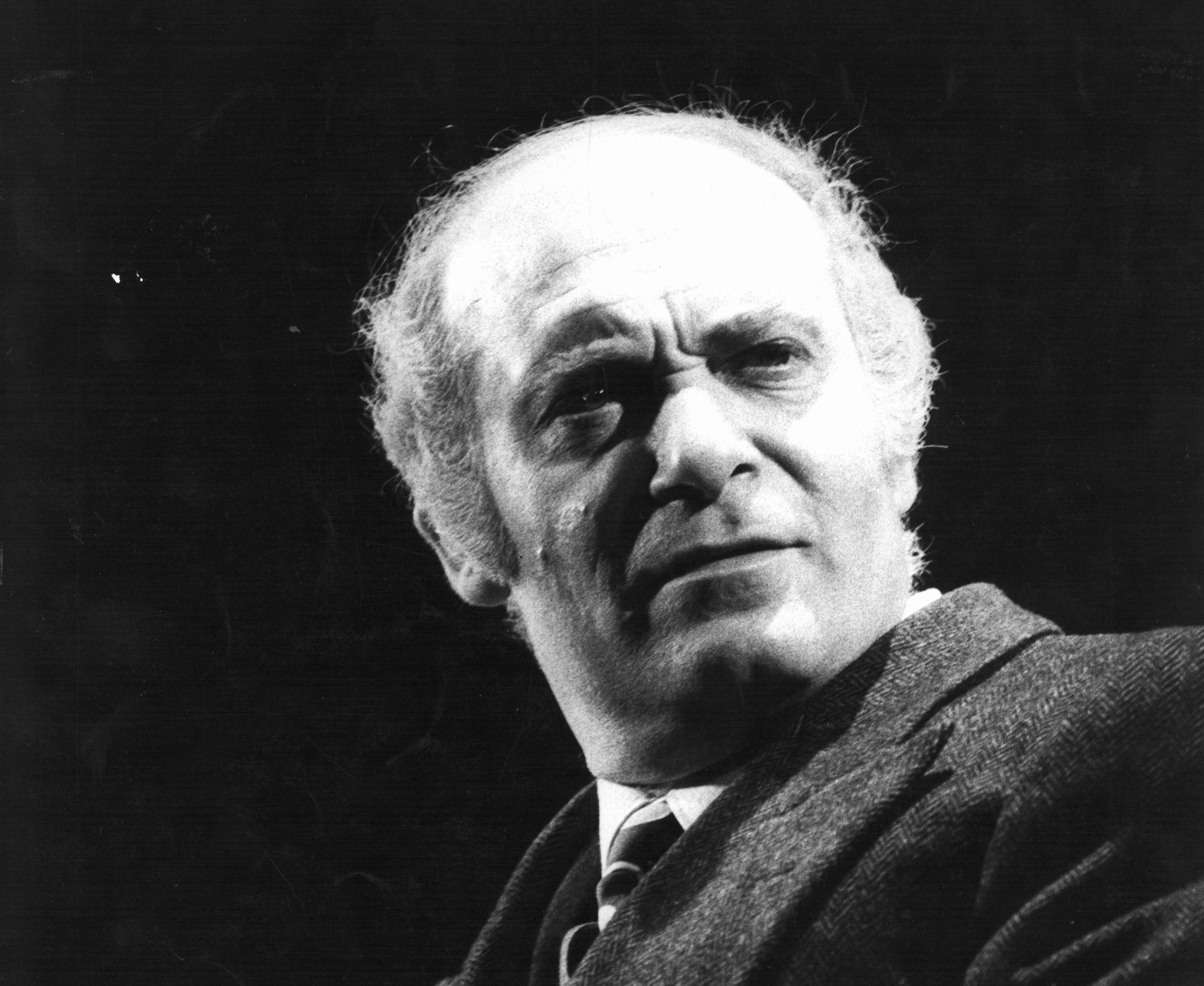 Il passato per ripartire: il Teatro Stabile omaggia Turi Ferro