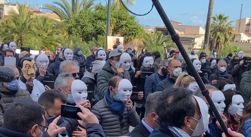 “Anche senza lavoro si muore”, imprenditori in piazza a Palermo