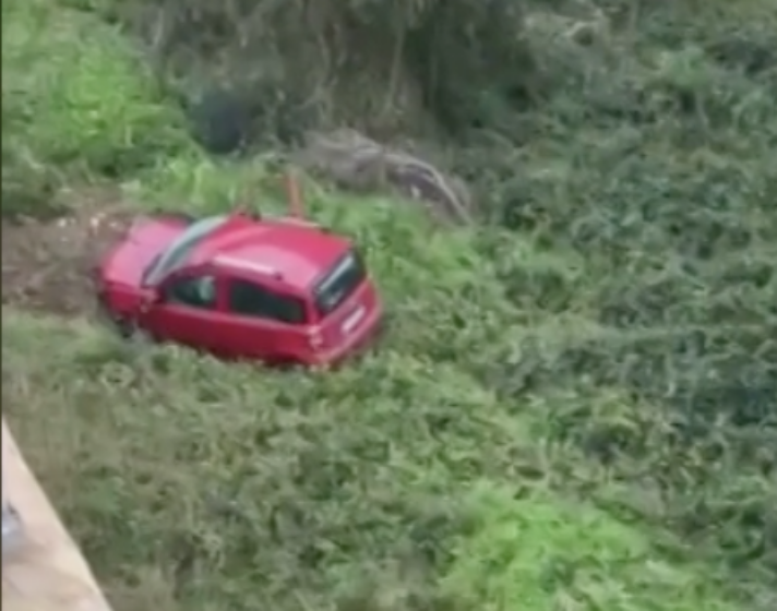 Auto con donna cade da viadotto sulla Palermo – Catania
