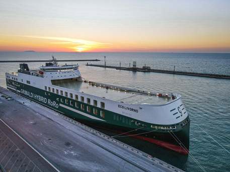 Grimaldi, “battezzata” Eco Livorno, la nuova nave ibrida