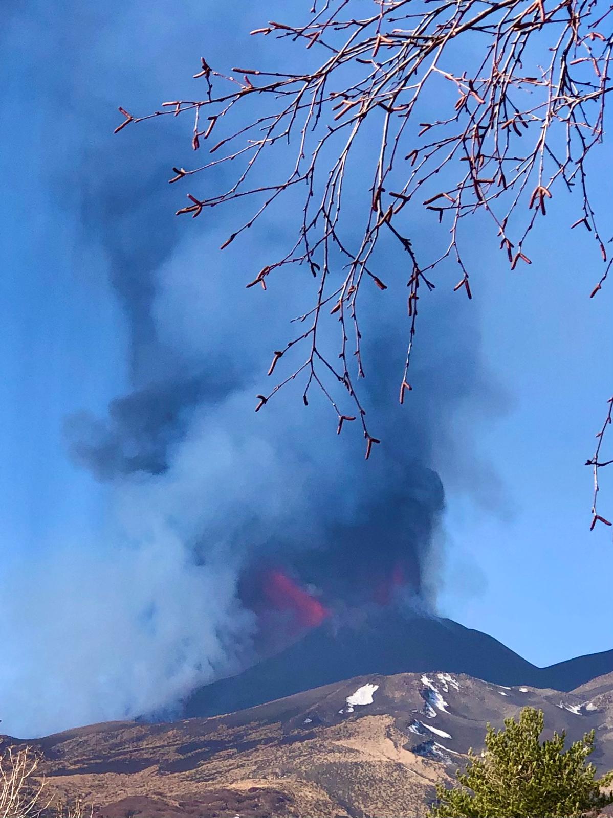 Turismo su Etna, possibile e in sicurezza ma il Covid frena tutto