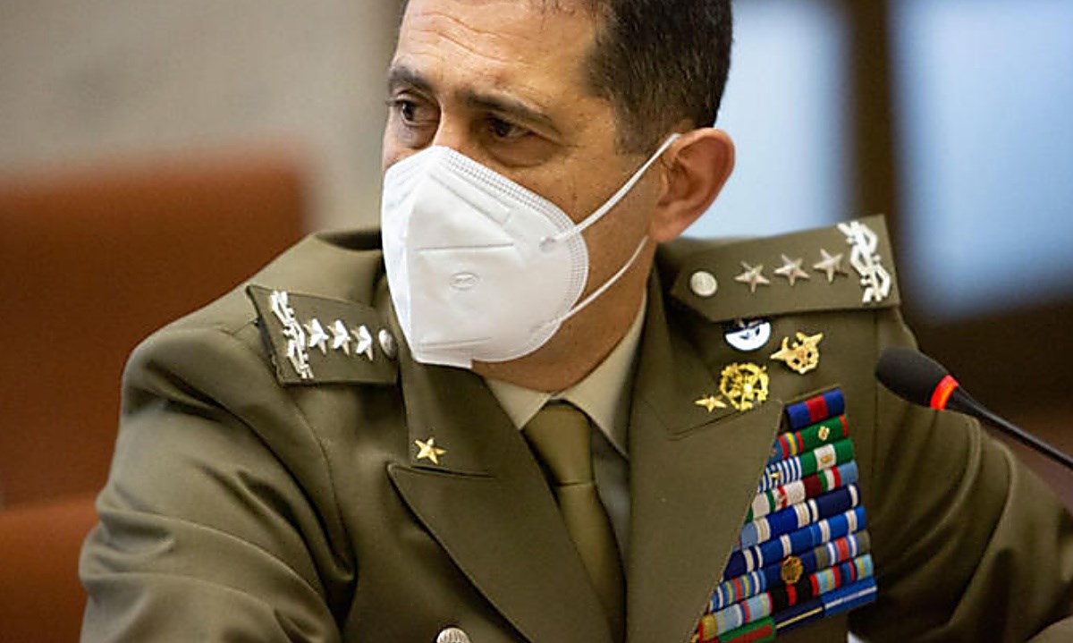 Figliuolo, linee guida, aumentare contributo medici per vaccini