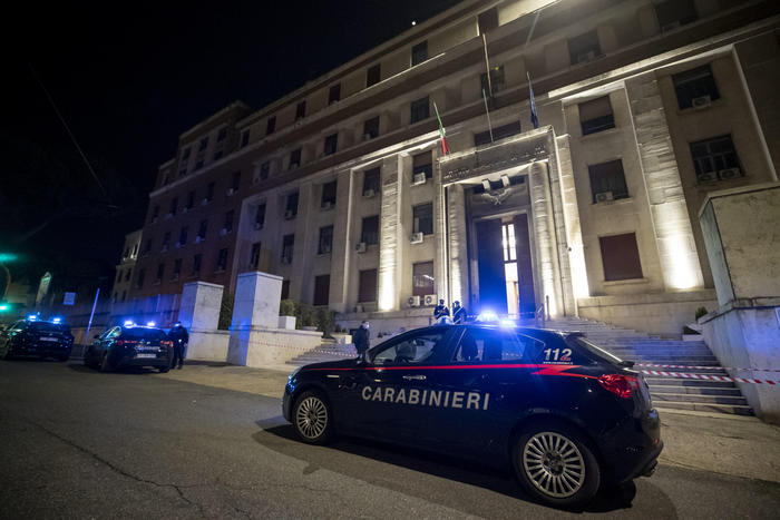 Covid, attentato all’Istituto Superiore di Sanità di Roma