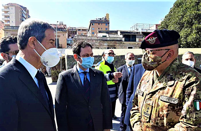 Covid, Sicilia, i vaccini e i nove Comuni “rossi”