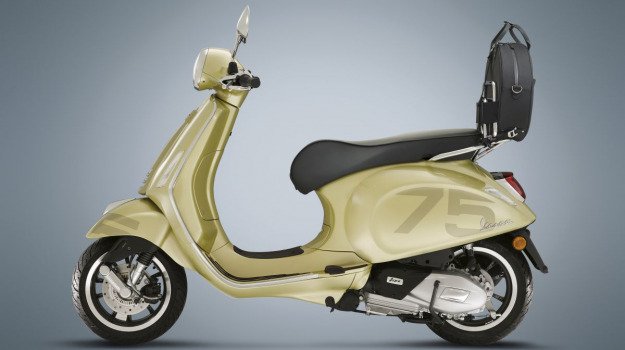 Ma quanto è bello andare  in giro su una Vespa Special… 75°