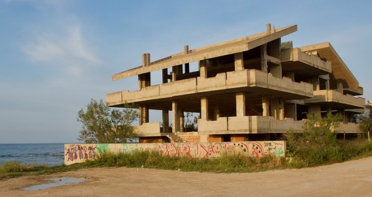 Abusivismo edilizio in Sicilia, il fallimento delle istituzioni