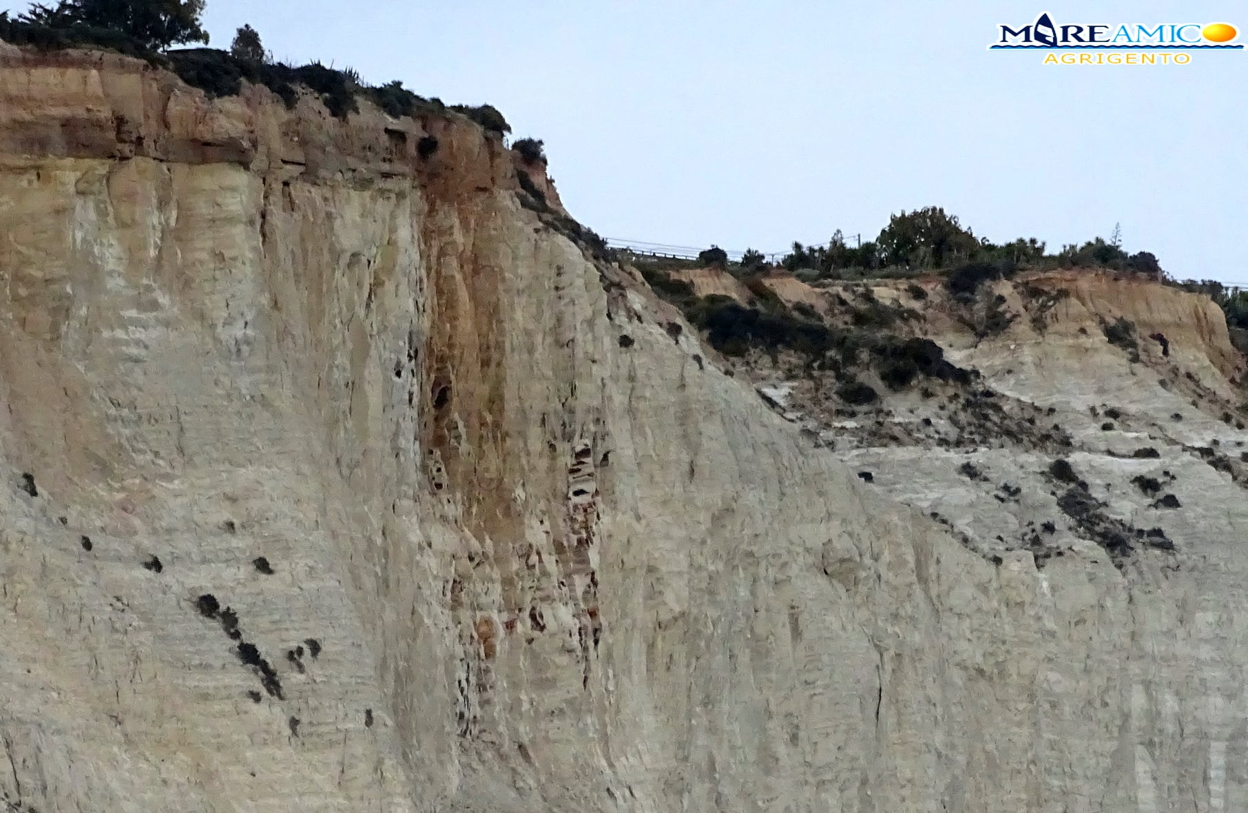 Agrigento, Scala dei Turchi, rocce precipitano sulla spiaggia