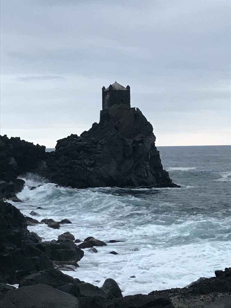 Le torri di Mascali, sentinelle borboniche nella costa jonica