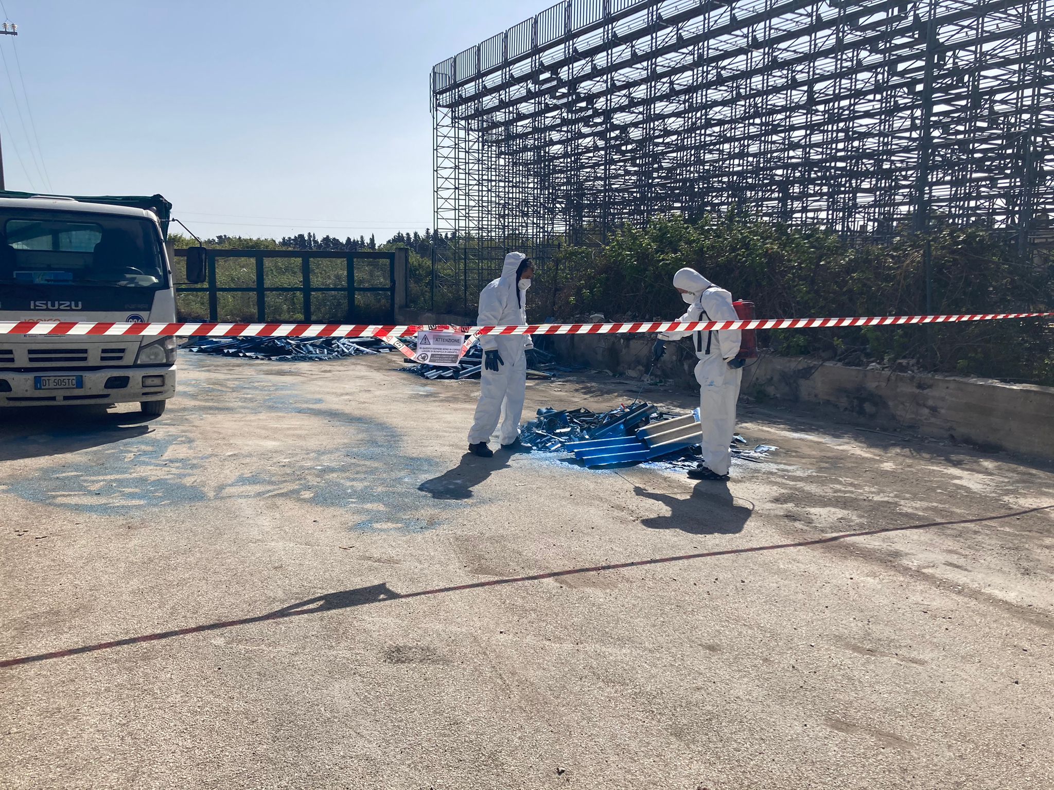 Siracusa, raccolta di amianto record, 9 quintali in un giorno