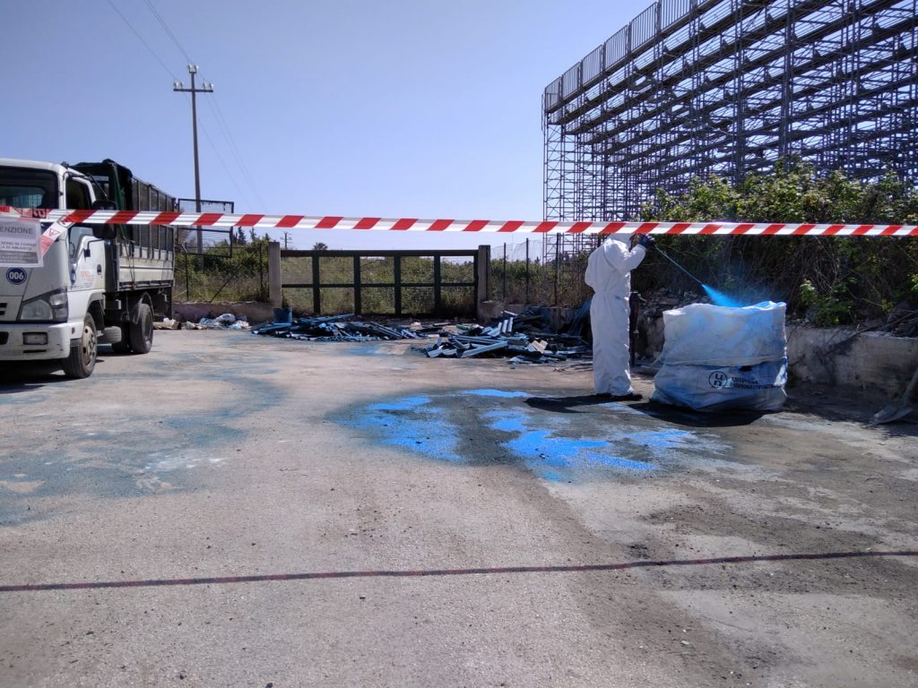 Siracusa, raccolta di amianto record, 9 quintali in un giorno