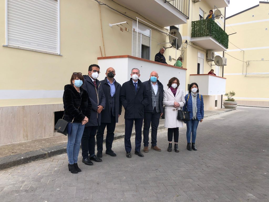 Pettineo (Me), Falcone consegna palazzine Iacp ristrutturate