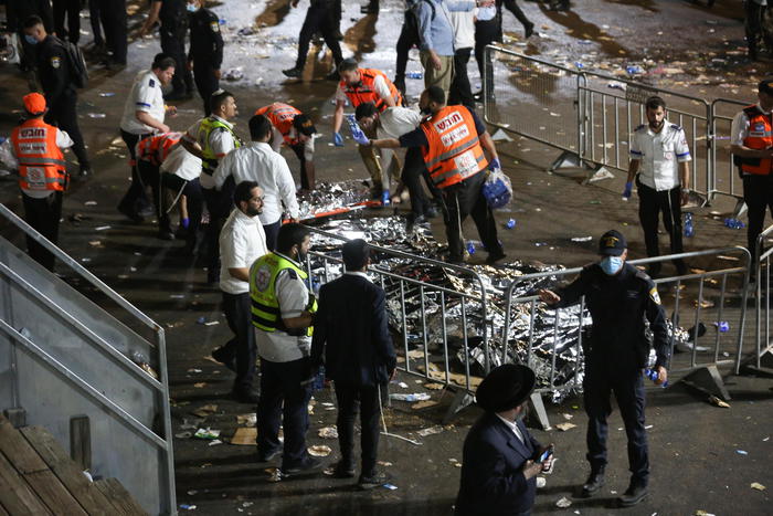 Israele, strage nella notte nel primo evento religioso post-Covid