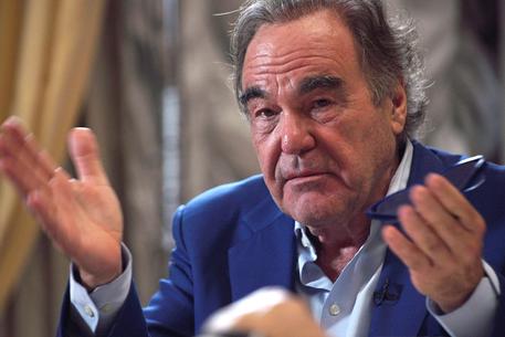 Favignana, il regista Oliver Stone ospite del FestivalFlorio