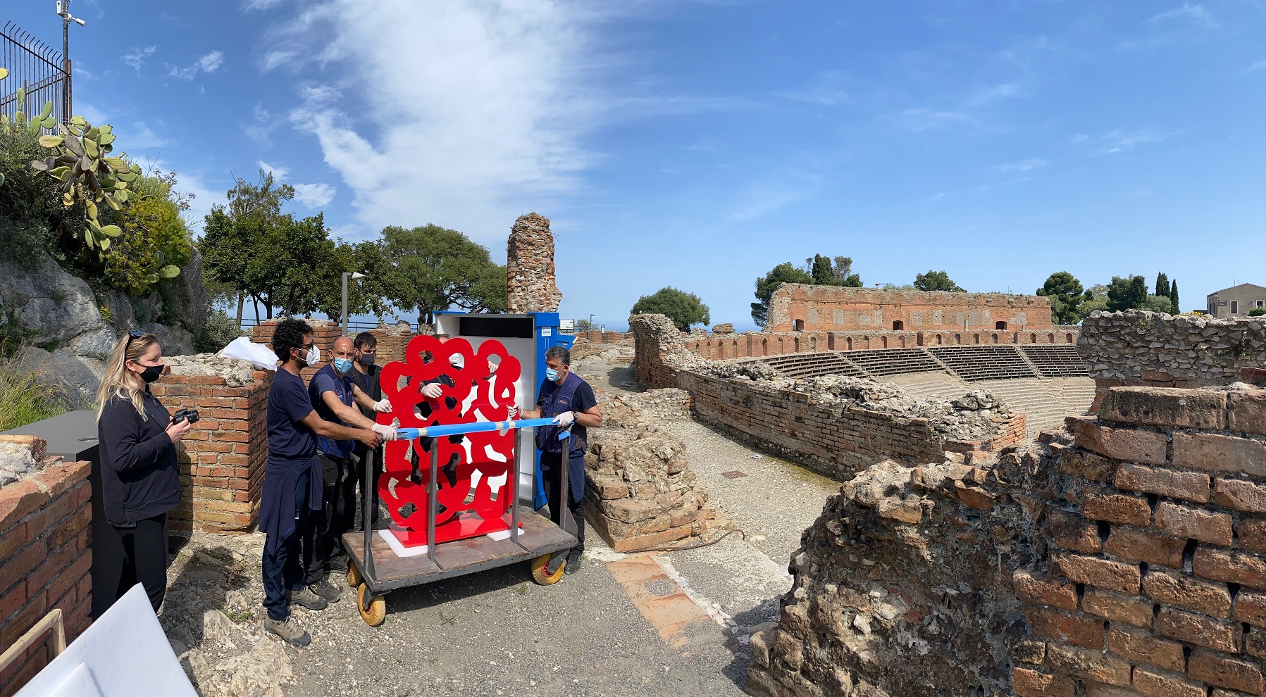 Arte, mostra di Pietro Consagra nel Teatro antico di Taormina