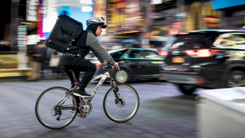 Caro vita, è boom di app per risparmiare e per guadagnare: guida all’uso