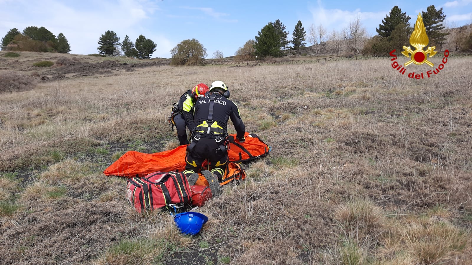 Cade in dirupo a Gratteri, 48enne salvato dai Vigili del Fuoco