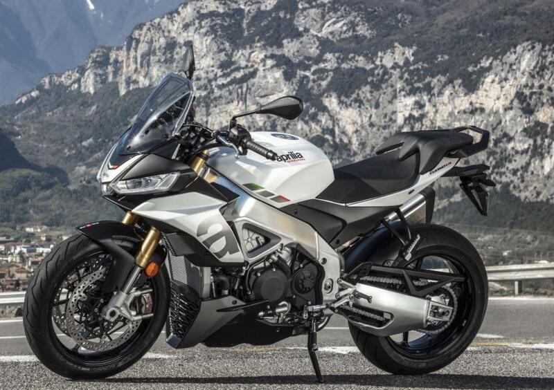 Aprilia, nelle concessionarie è arrivata la nuova Tuono V4 Aprilia, nelle concessionarie è arrivata la nuova Tuono V4