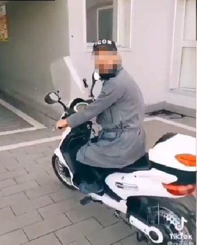 Avviso orale aggravato per paziente in scooter in Ospedale Catania