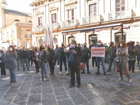 Caltanissetta zona rossa, oggi la protesta dei commercianti