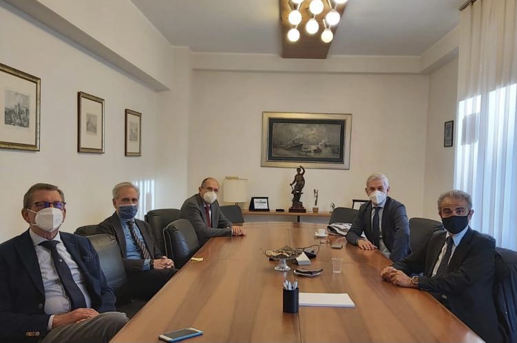 Confindustria Siracusa, incontro con ADSP per porto “hub” Augusta