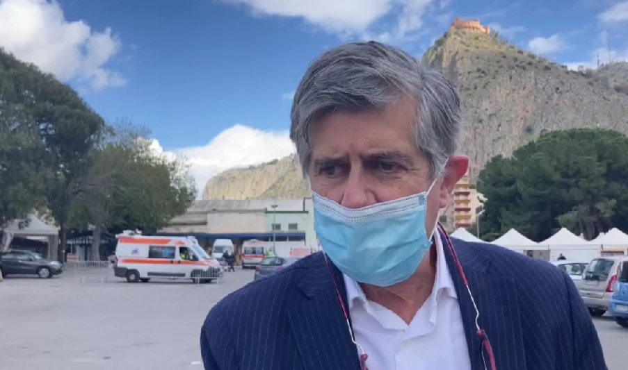 Covid, imprenditore vola da Roma a Palermo per vaccinarsi