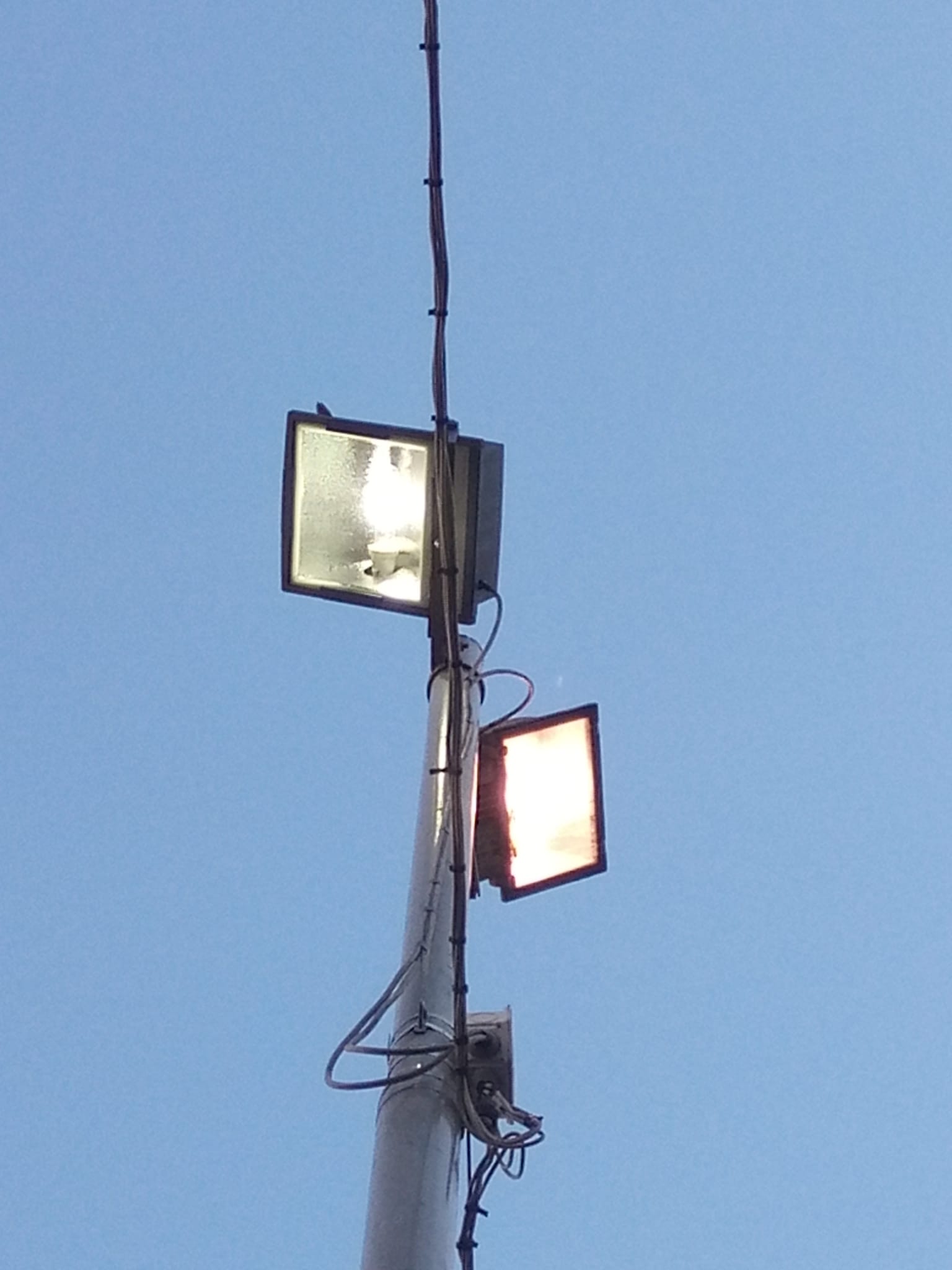 Palermo, domani riaccesi i punti luce allo Sperone