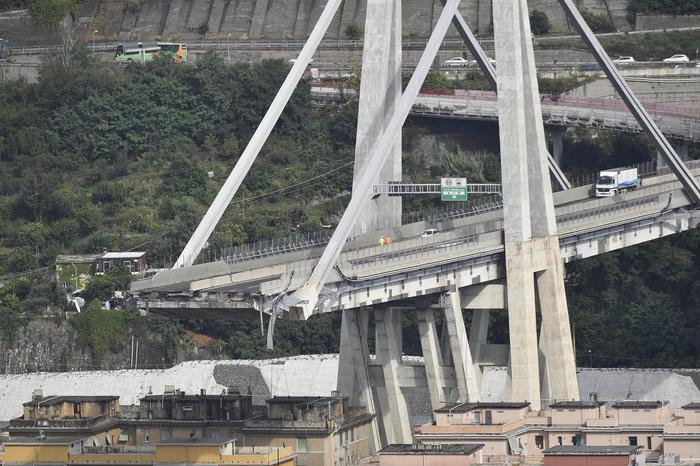 Ponte di Genova, dopo tre anni chiuse le indagini sul crollo