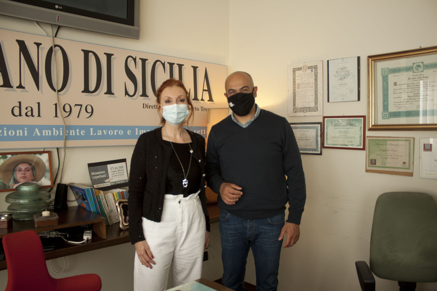 Galleria foto 'Gianluigi Paragone: “Covid, troppi errori ma ora bisogna riaprire”' - foto 2