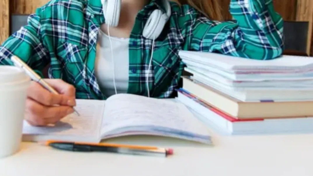 Scuola secondaria, più tempo per riscuotere le borse di studio