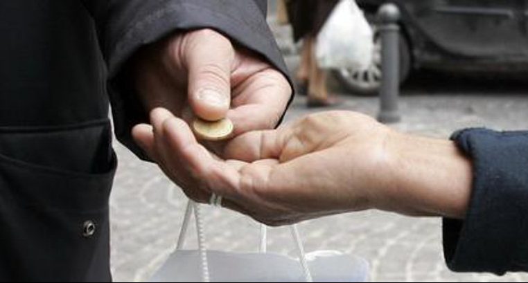 Indice povertà in lieve aumento a settembre, pesa l’inflazione