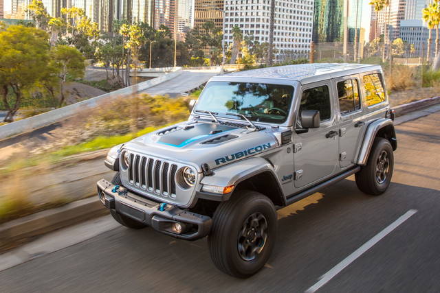 Jeep Wrangler 4xe, partono  gli ordini della ibrida plug-in