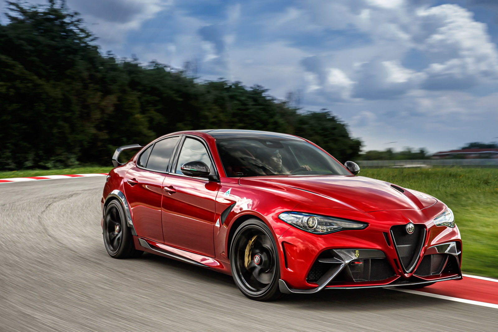 Alfa Romeo presenta la nuova Giulia Gta