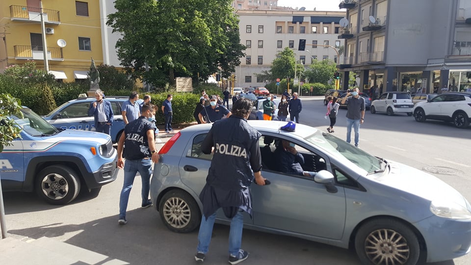 Droga, operazione a Caltanissetta, arrestati 8 giovani