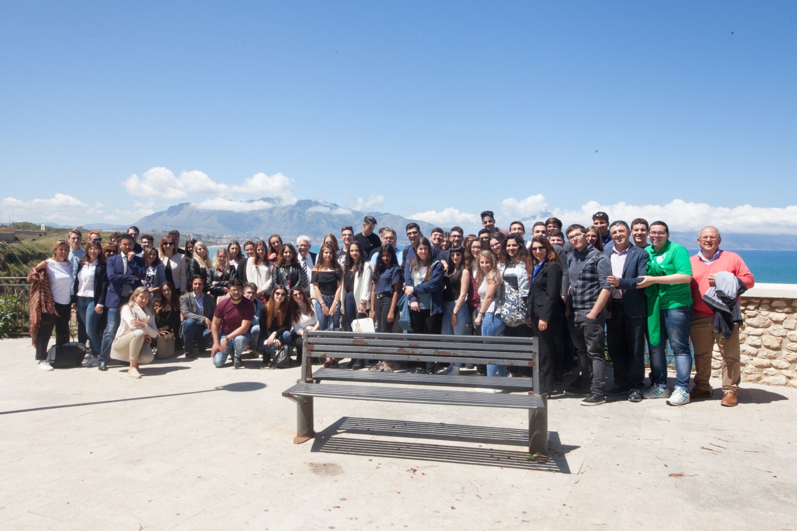 Sicilia punta sui giovani, al via gli “Internship Camp”